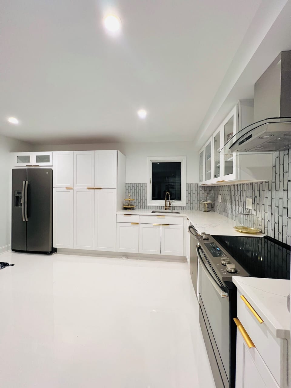 2nd full kitchen on lower level