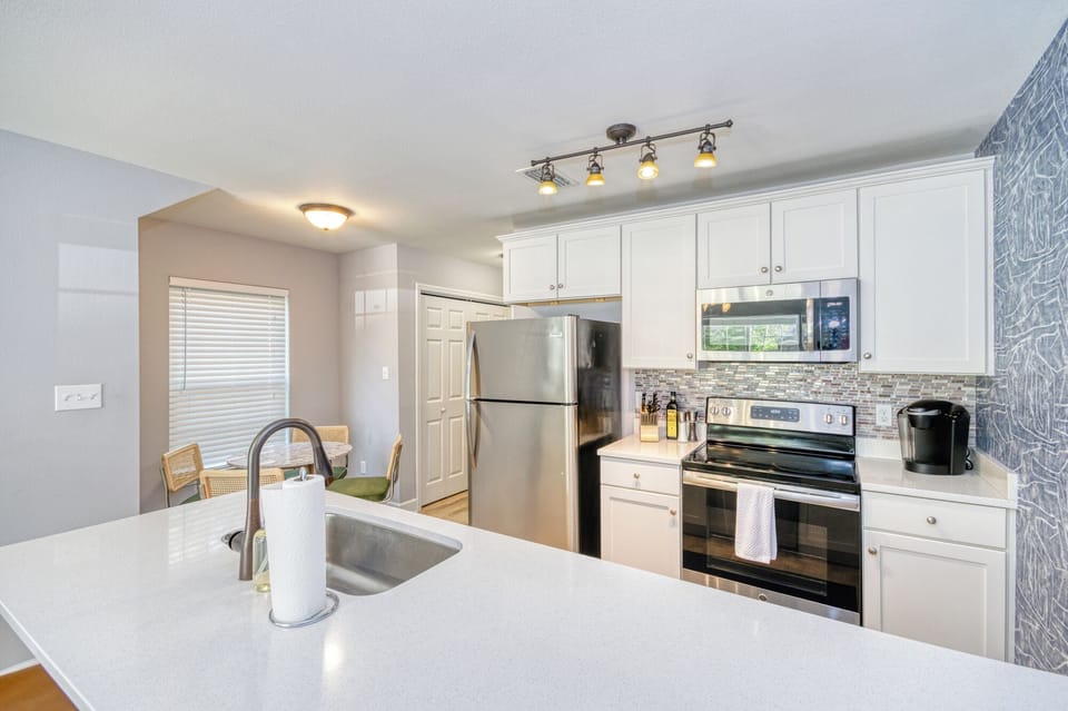 Kitchen sink at the kitchen island