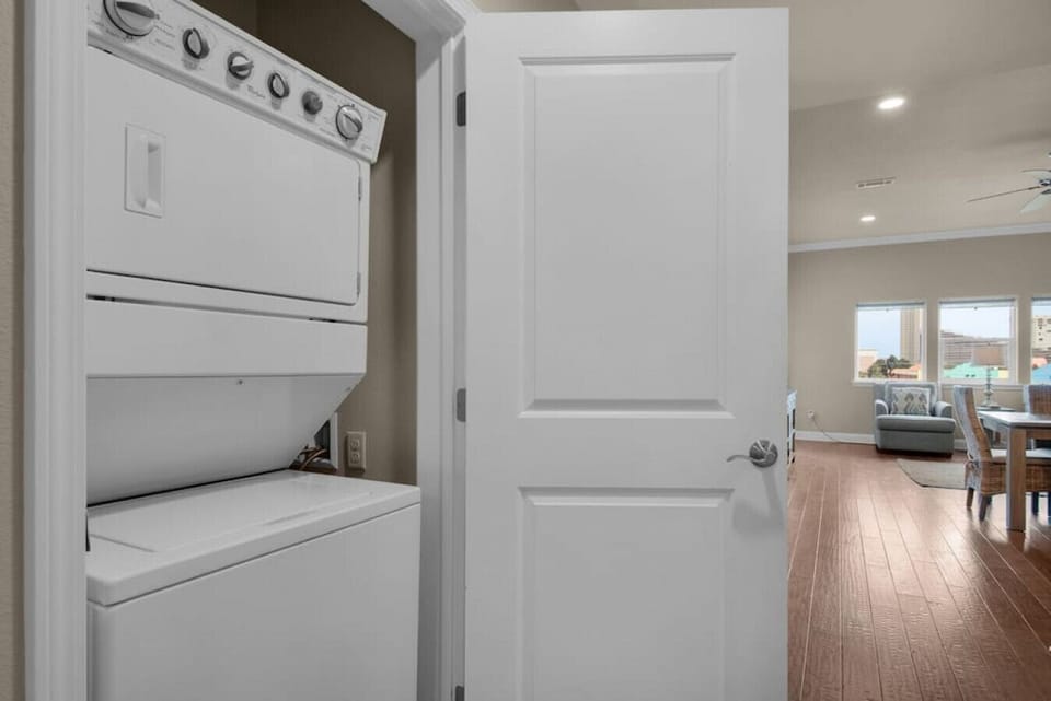Washer/Dryer | In-unit
