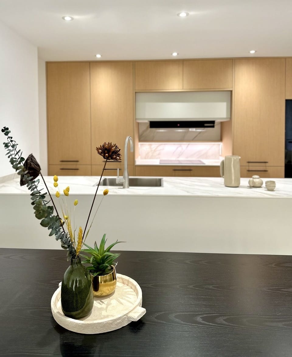 Kitchen area with work top