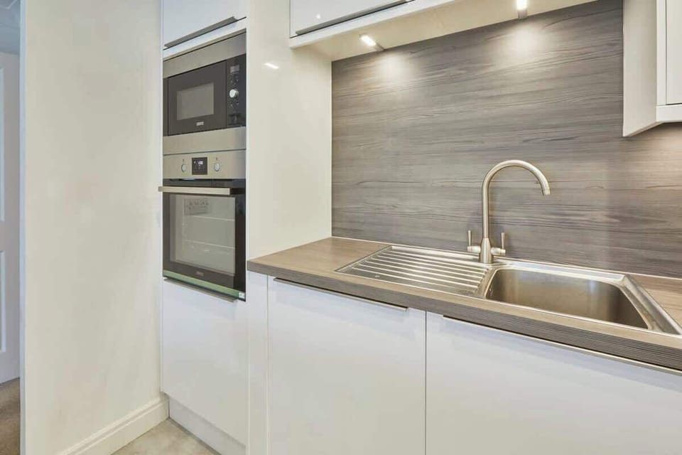 Riverrun, Whitby - Host & Stay