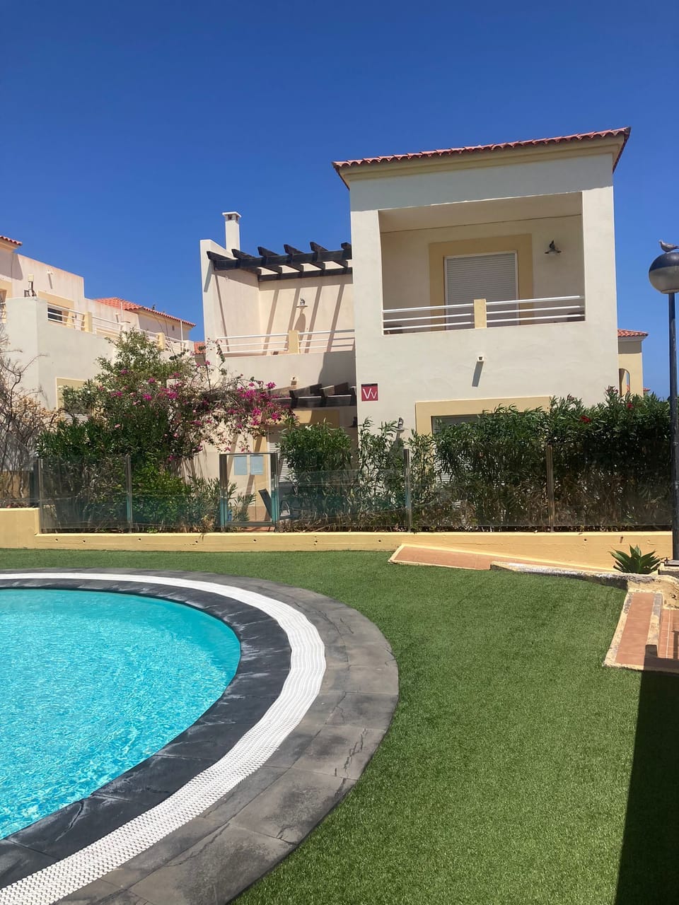 Detached front line villa 