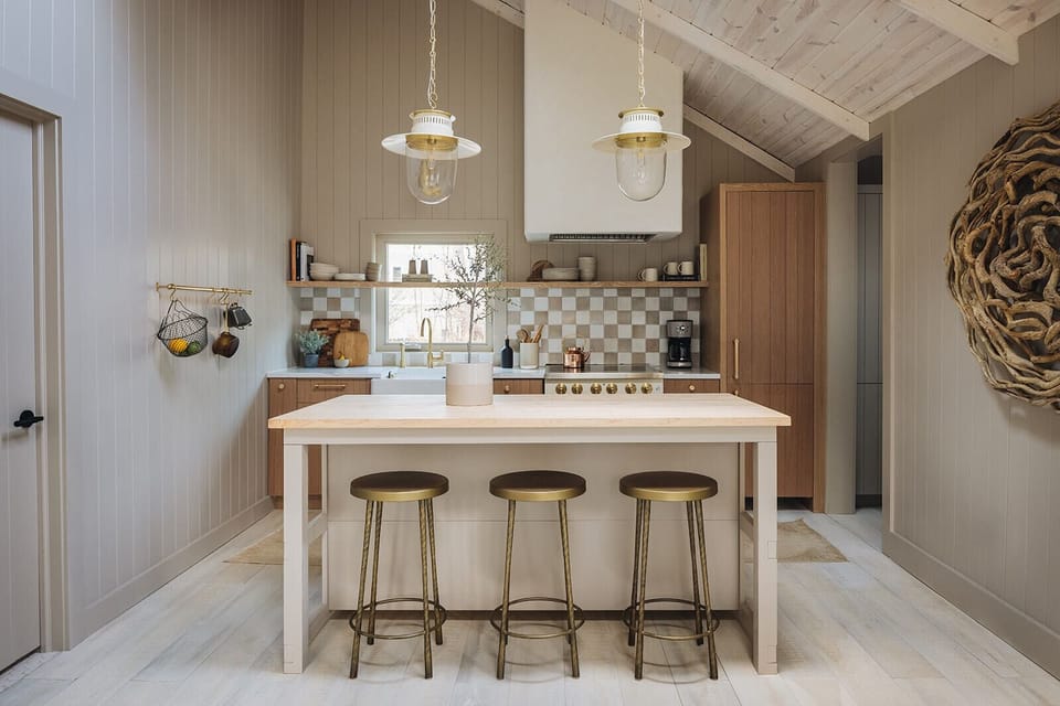 Vaulted ceilings, sky-lights, way-cool lighting - cooking's more of a pleasure.