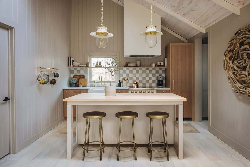 Vaulted ceilings, sky-lights, way-cool lighting - cooking's more of a pleasure.