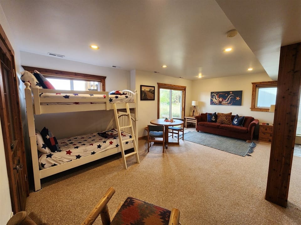 Downstairs family room with bunks