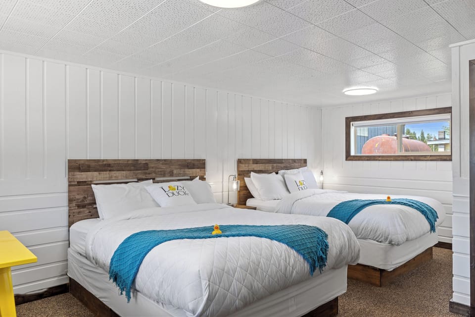 Main room with two queen beds