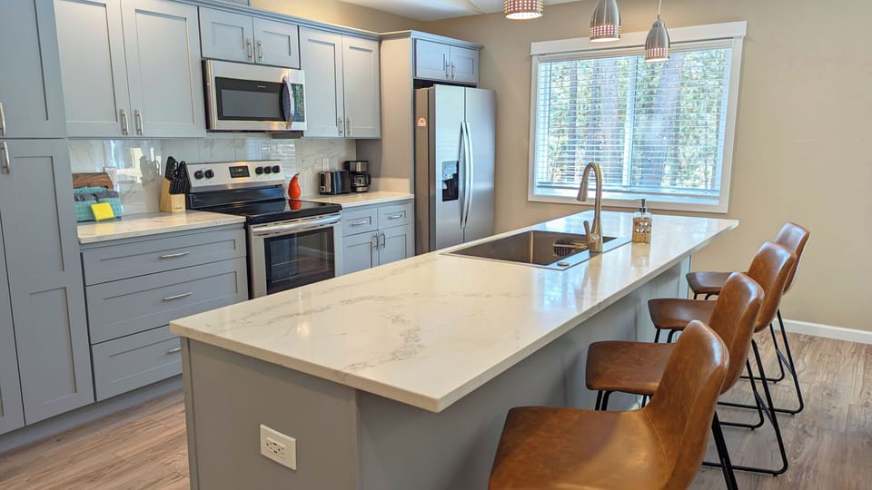 Kitchen with Island