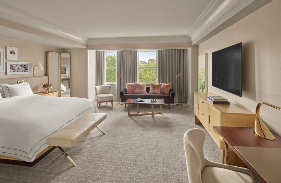 Settle into the sofa corner for quiet reading and relaxation.