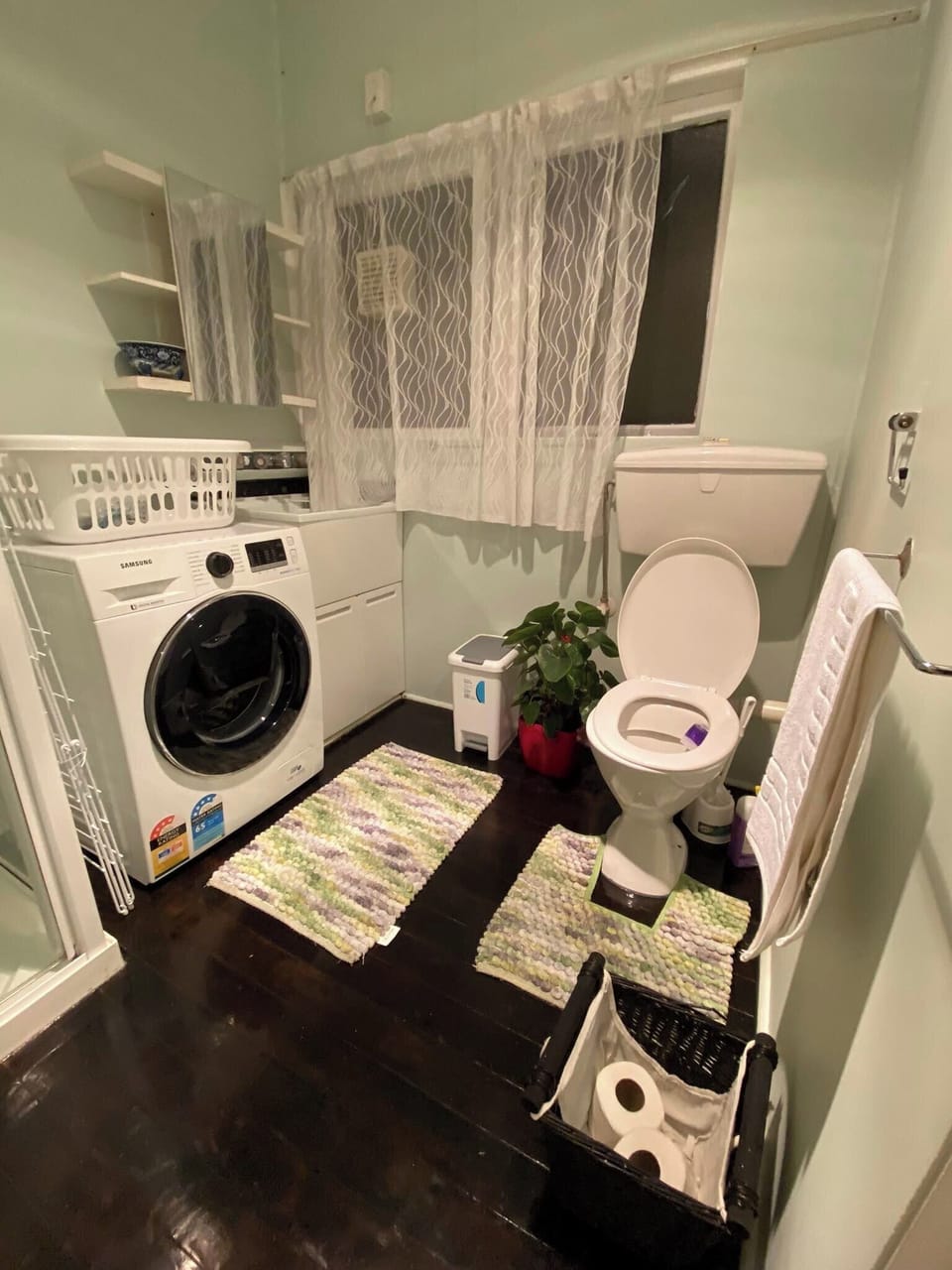 Toilet & Bathroom