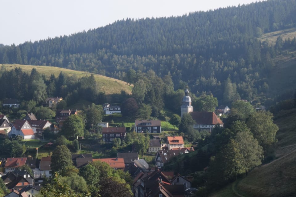 Surroundings [summer] (1-5 km)