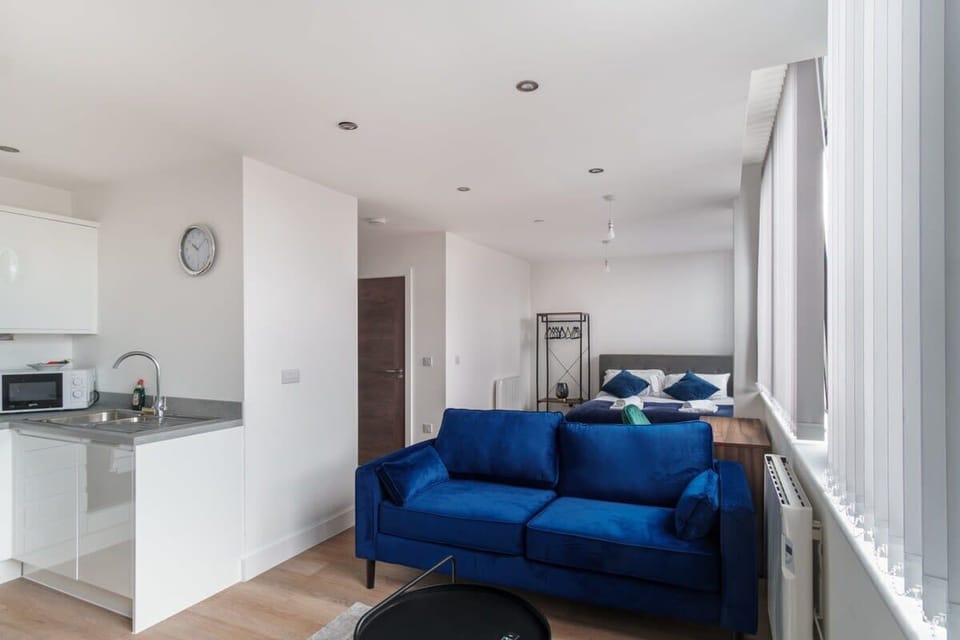 Bedroom (Studio)