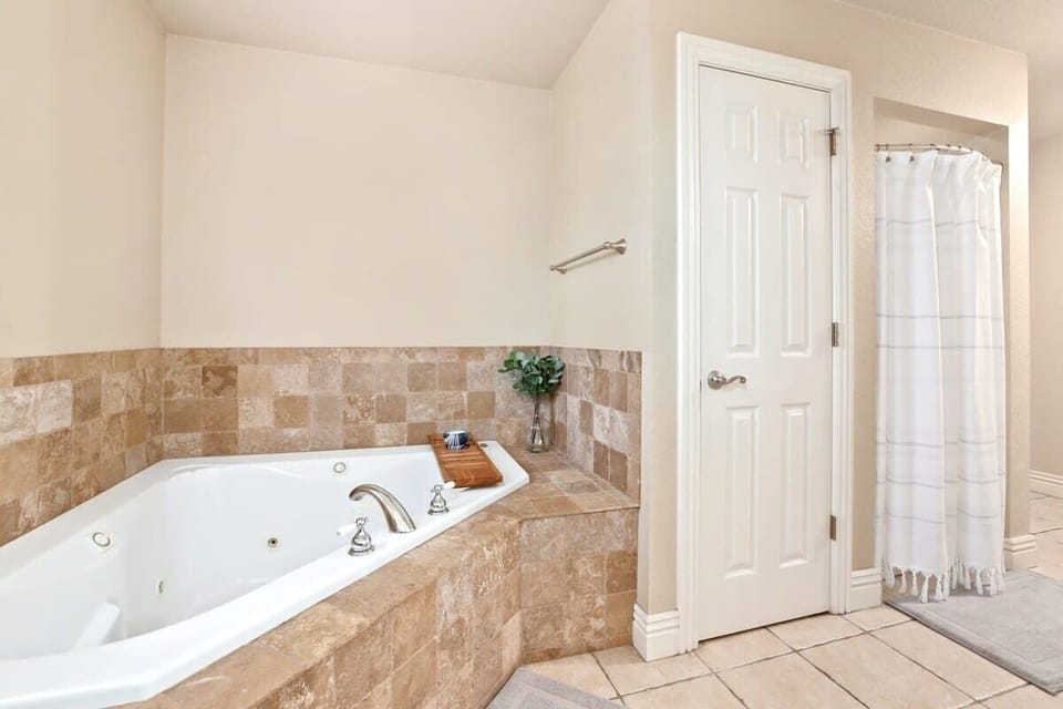 Soak away your troubles in the large Jacuzzi tub.