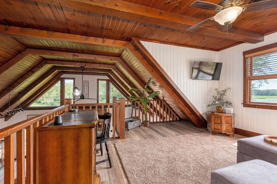 Upstairs living room 
