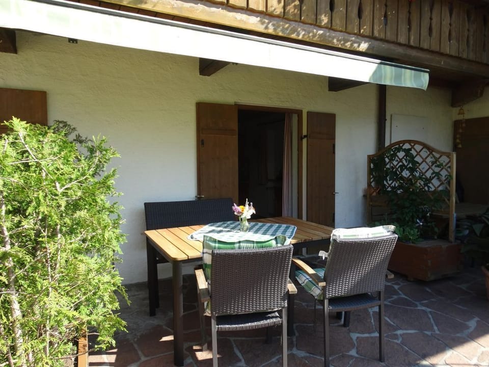 Vacation apartment no. 1 - Guesthouse Elisabeth Apartment in Tyrol