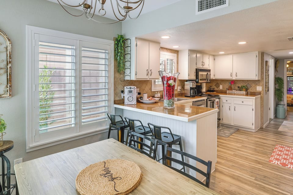 Kitchen | Coffee Maker | Coffee Grinder | Spices | Blender | Toaster | Crockpot