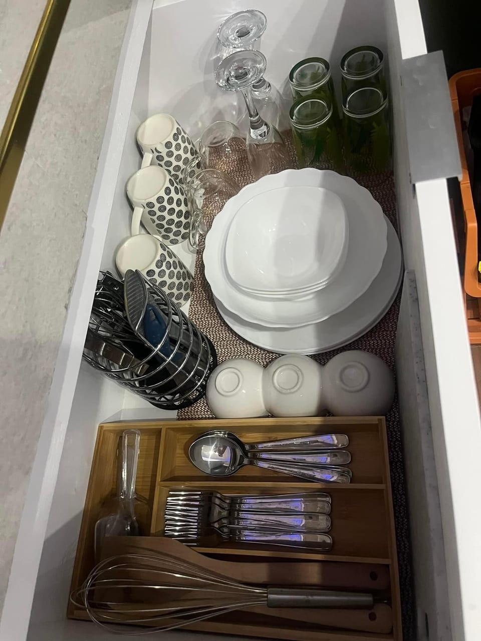 Bathroom amenities