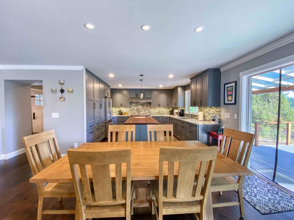 Dining area looking to the gourmet kitchen
