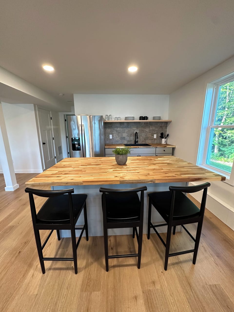 Kitchenette wet bar on the lower level