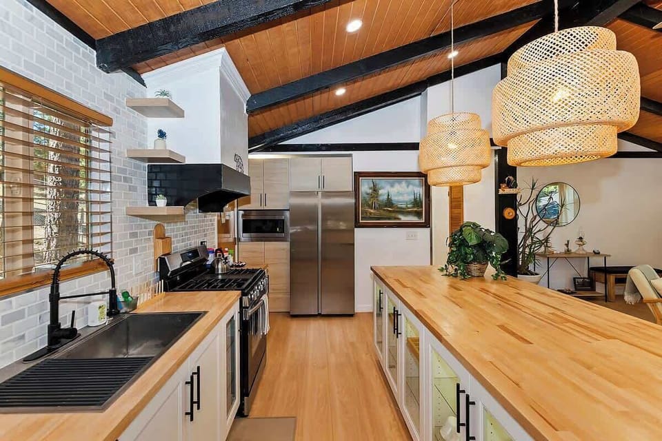 Well equipped kitchen 