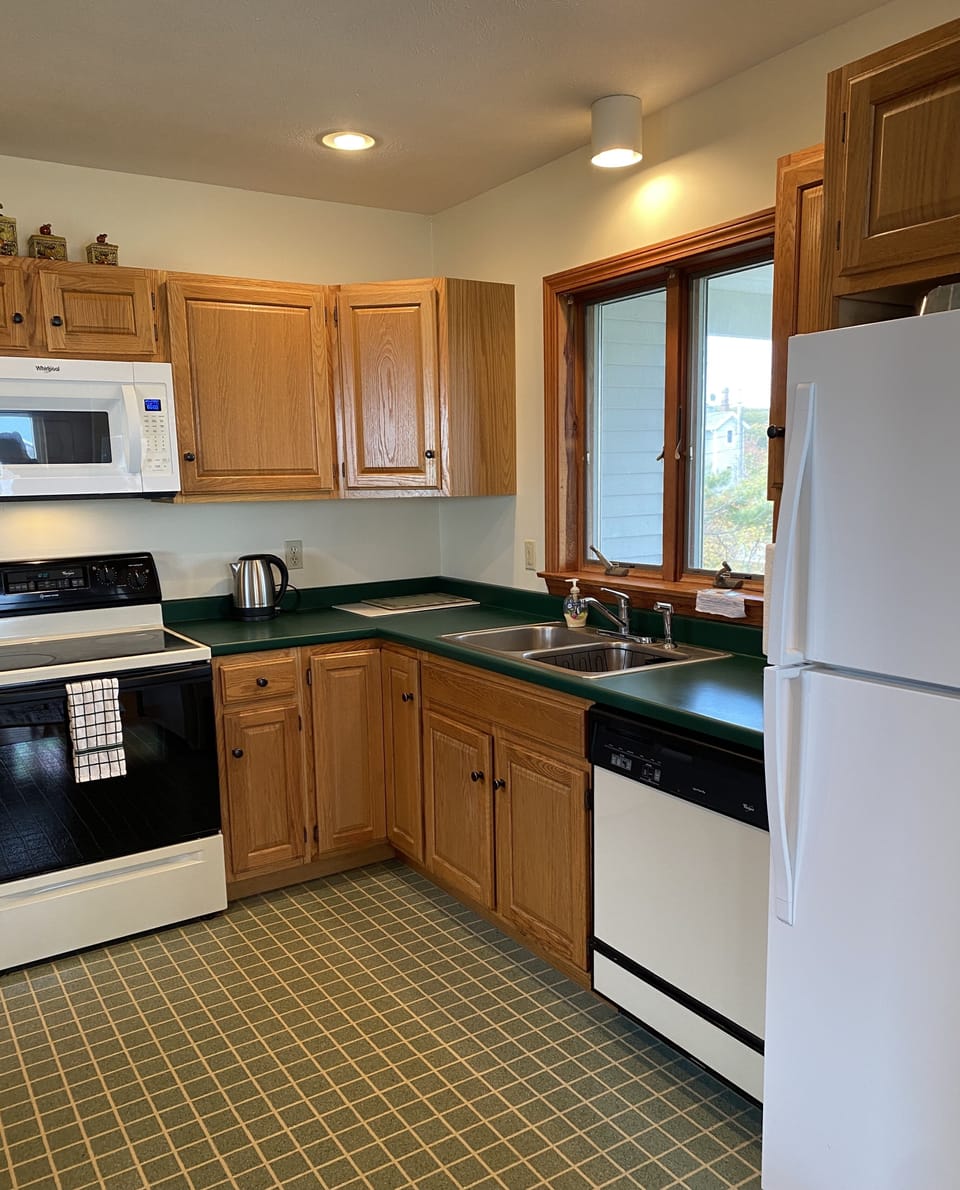 Fully equipped kitchen
