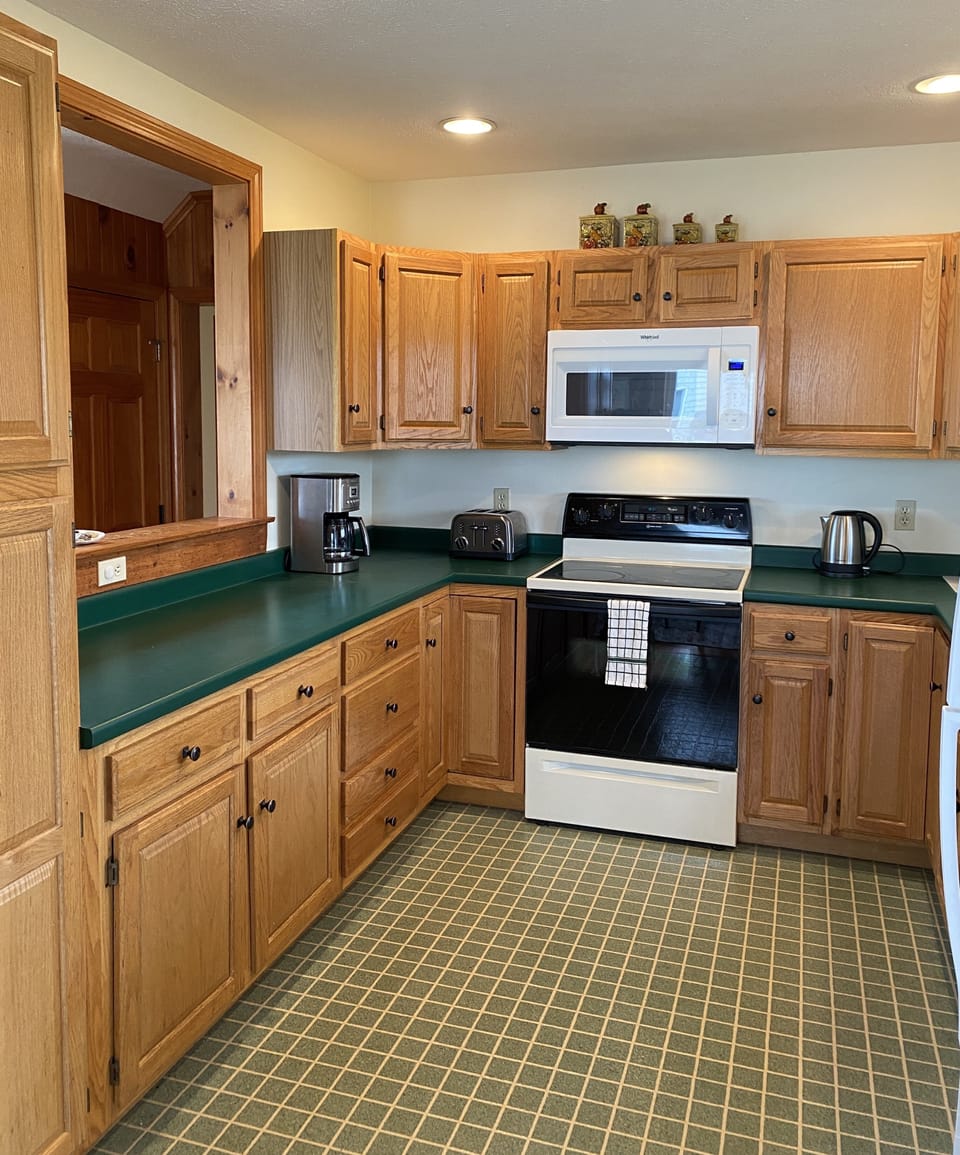 Fully equipped kitchen