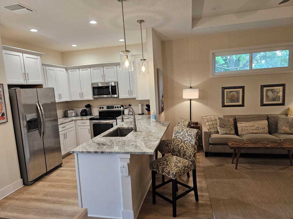 Full Kitchen with den attached
