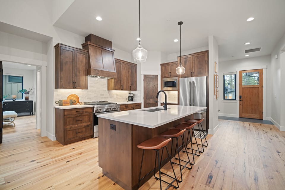 18136 Forestbrook-07