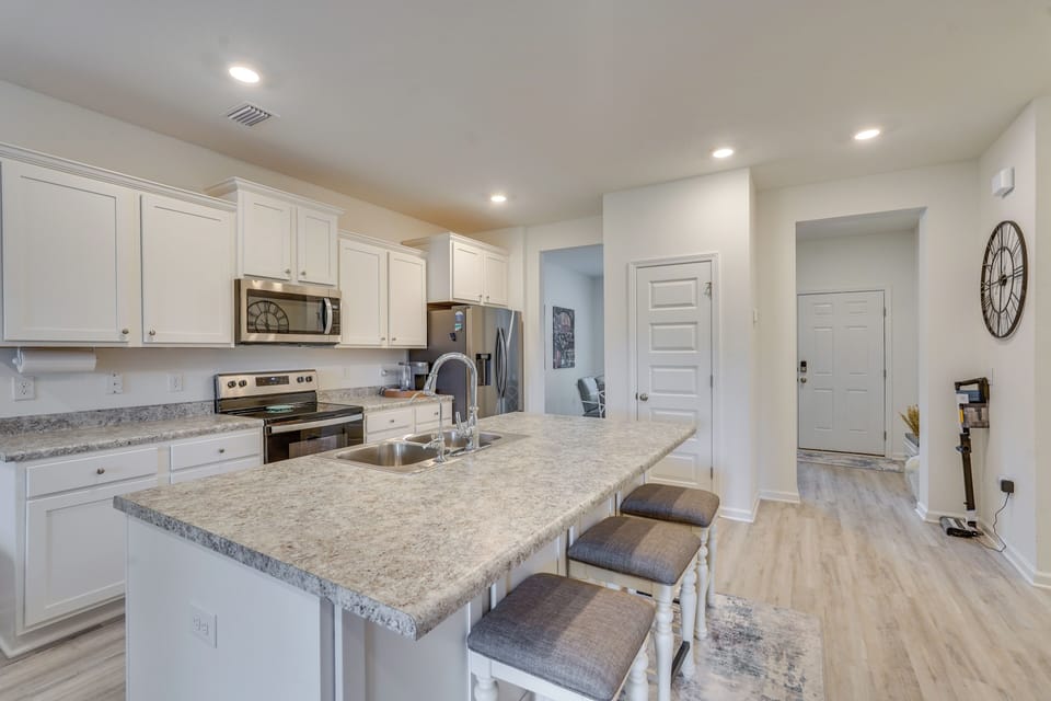 Kitchen | Dishwasher | Coffee Maker