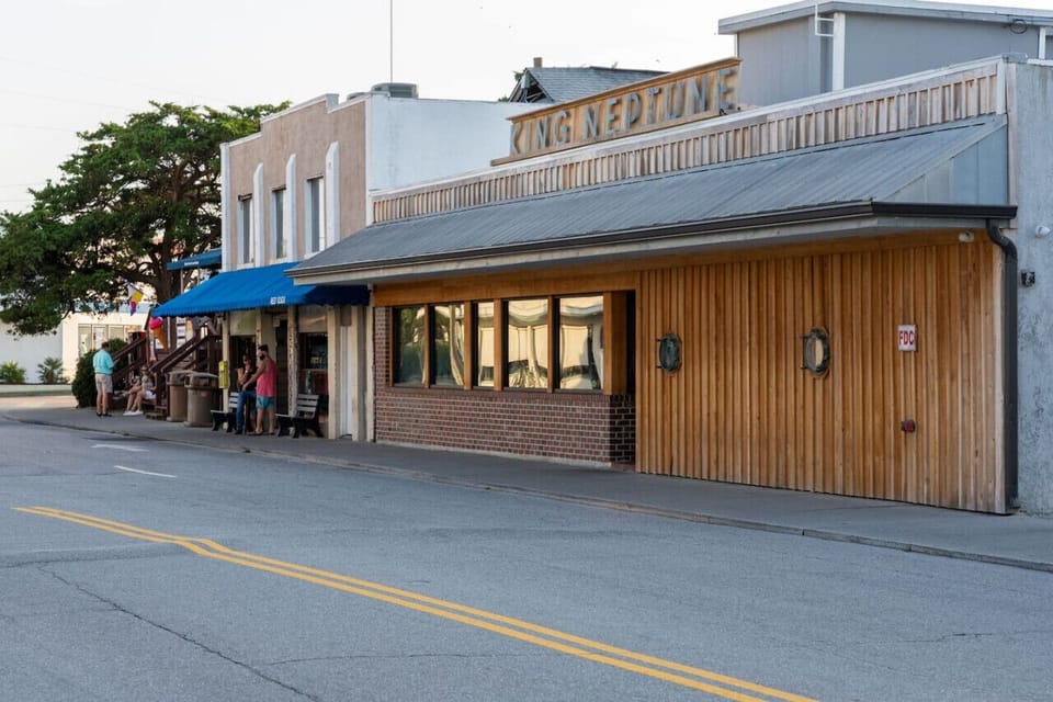 Packed with local restaurants & shops