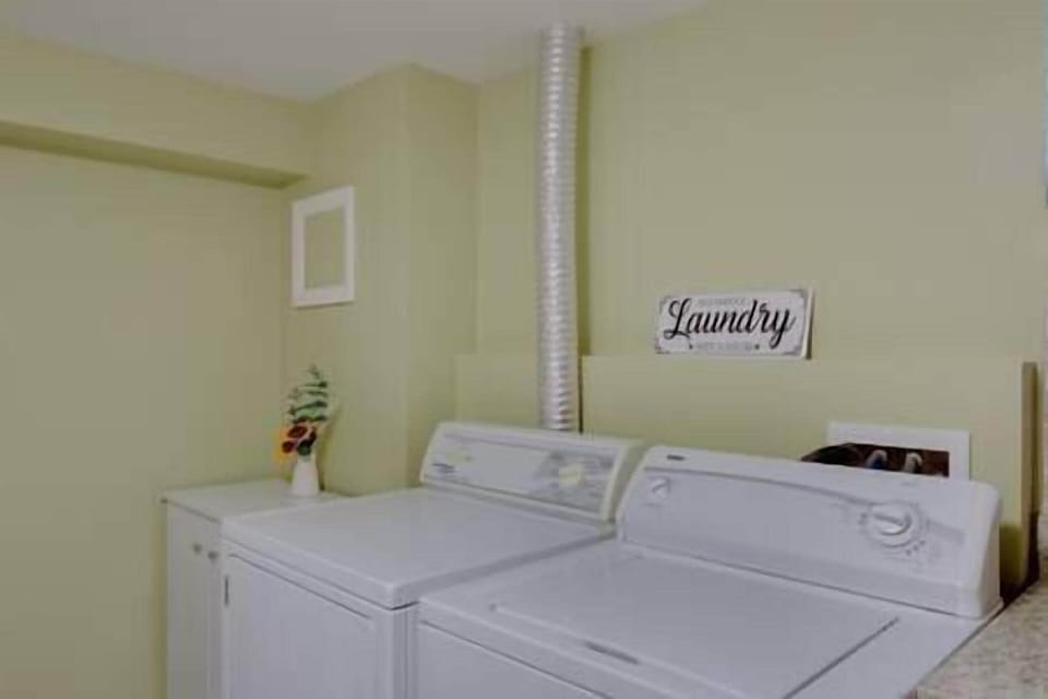 Laundry (In-Unit)