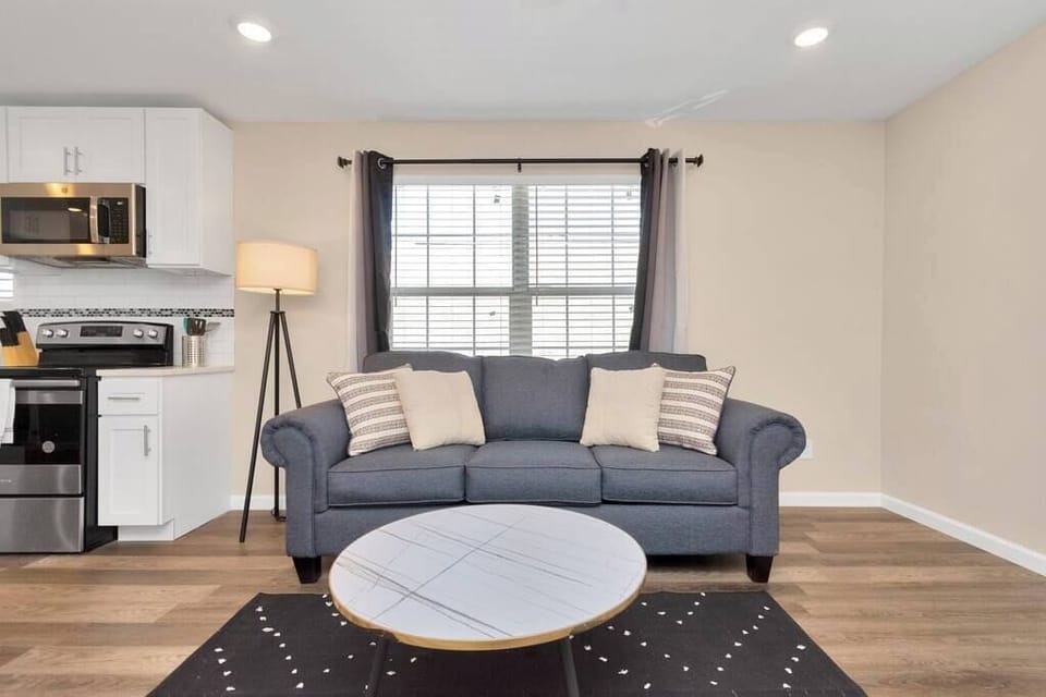 Stylish space offering a Queen sized pull out sofa bed to accommodate extra guests, or watch your favorite TV show. 