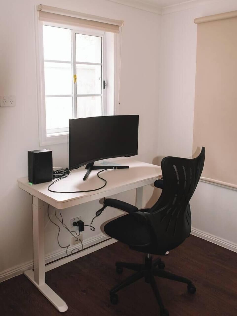 Office | Outfitted with a height-adjustable standing desk that provides a perfect solution for those seeking a healthier and more ergonomic work environment and a large LED monitor ready to connect to your notebook
