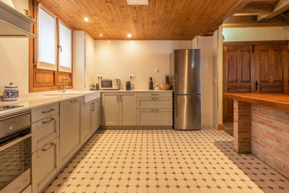 Kitchen or kitchenette,Floor plan
