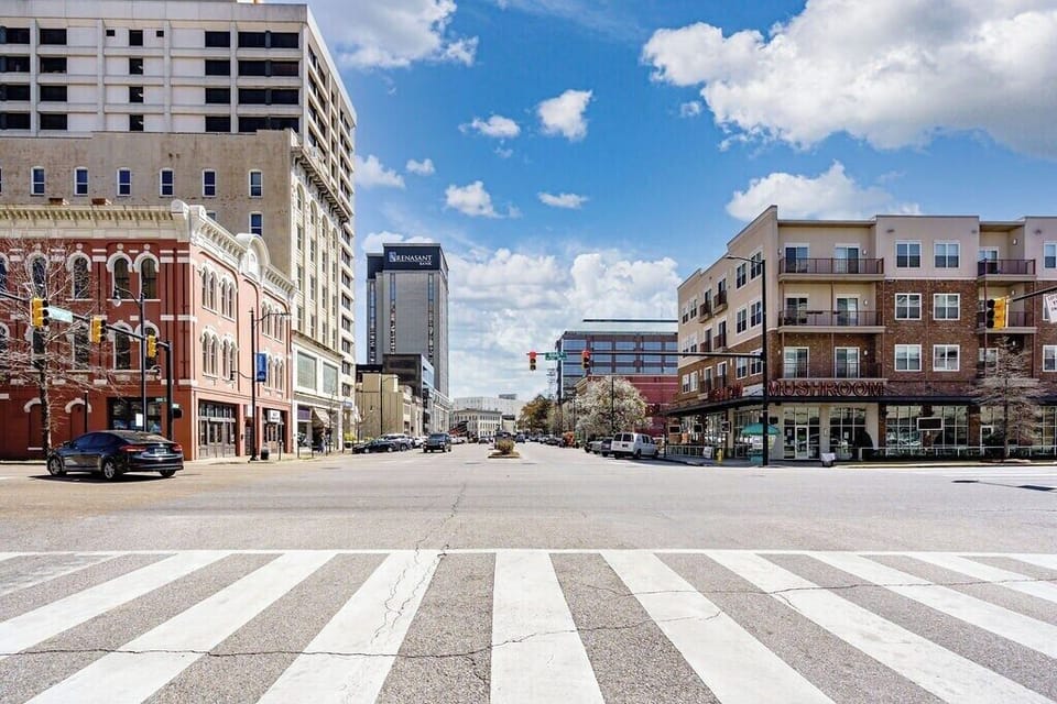 Easy walk to the best local restaurants!