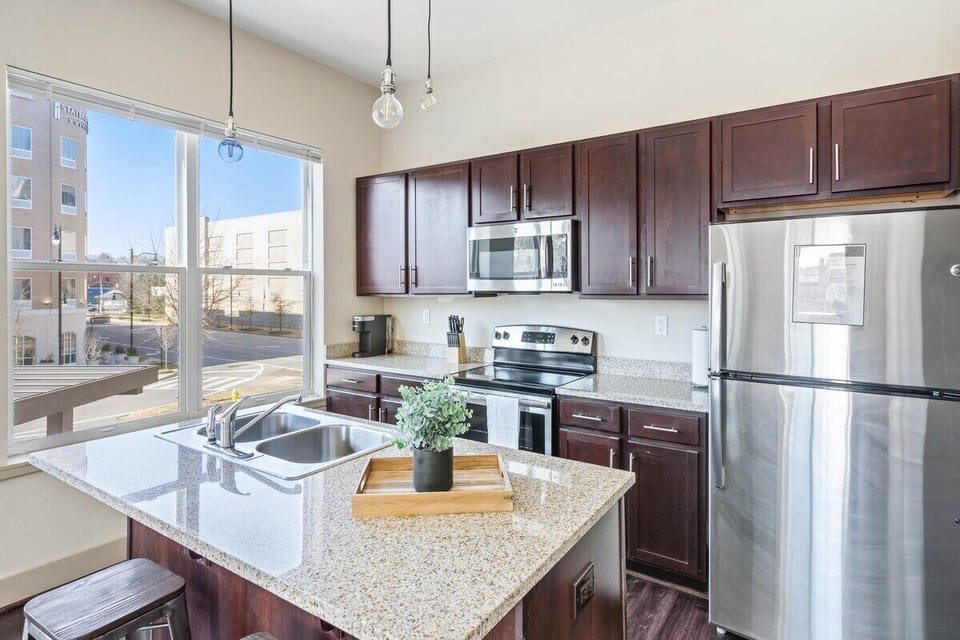 I LOVE this kitchen!!!