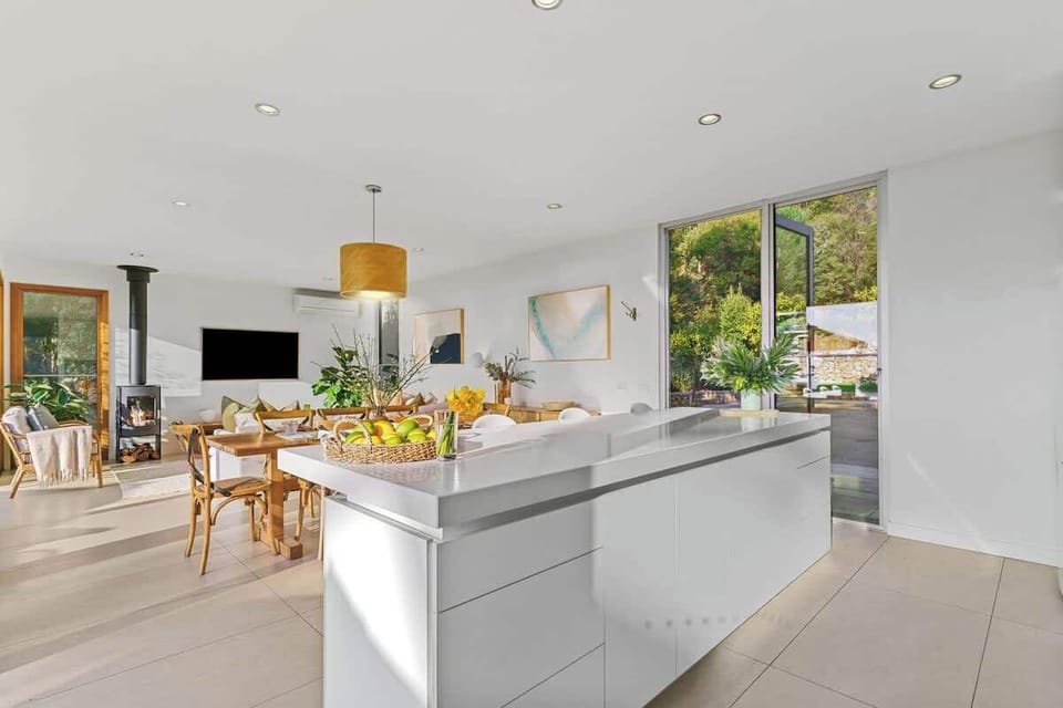 Huge island bench to prepare a family lunch.