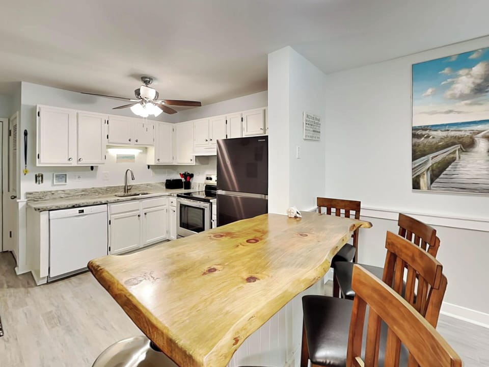 Full Kitchen