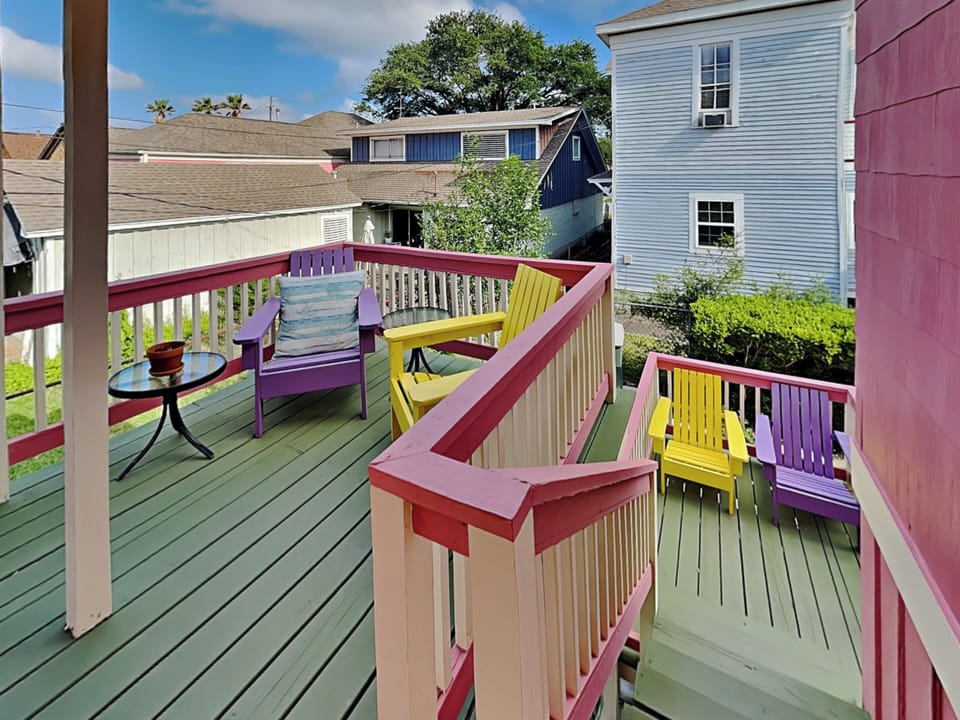Front Porch Area