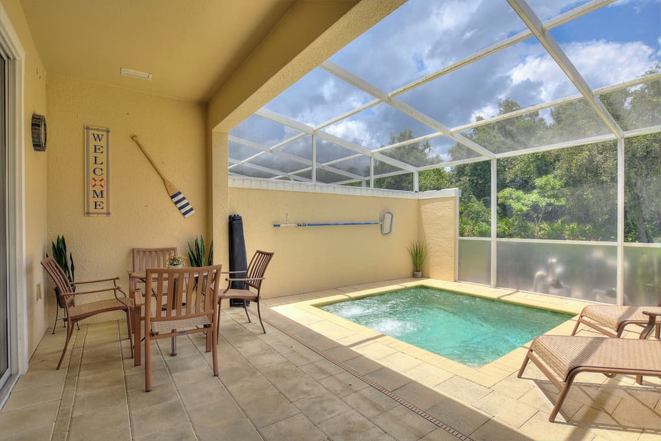 Relaxing private pool