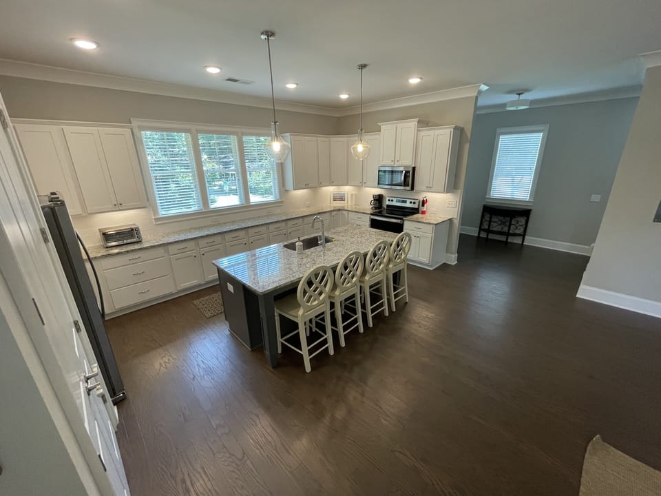Ginormous kitchen.