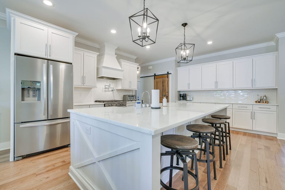 Kitchen | 1st Floor | Crockpot | Dishware & Flatware | Cooking Basics