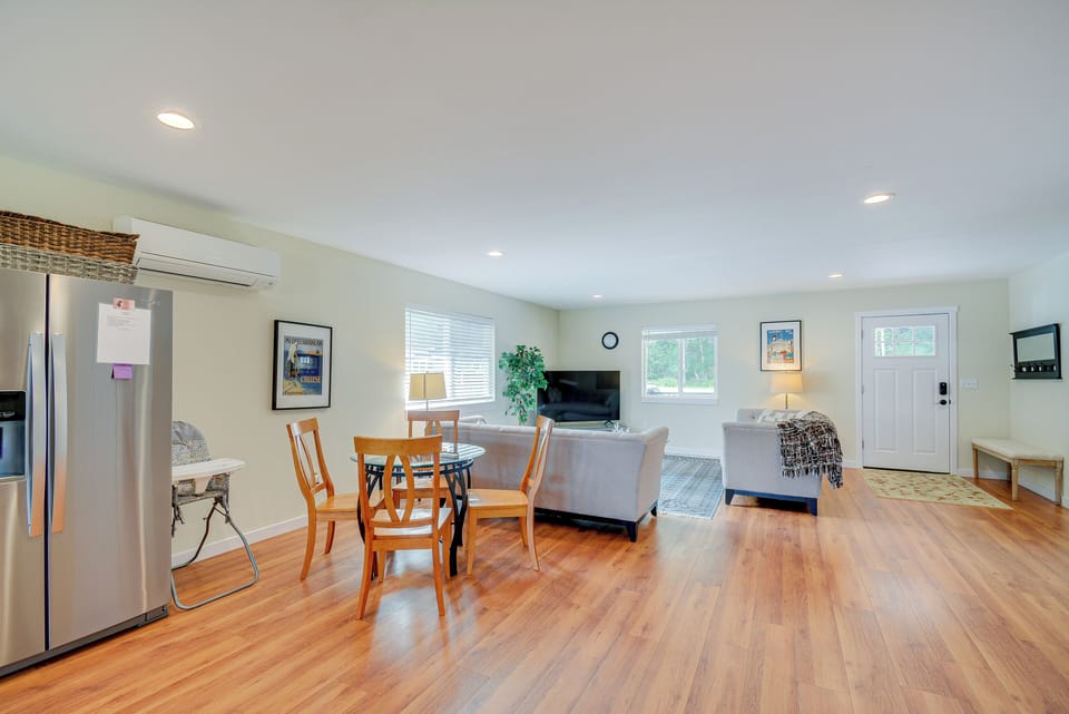 Dining Area | High Chair