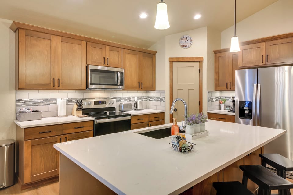 Kitchen | Dishware + Flatware | Cooking Basics