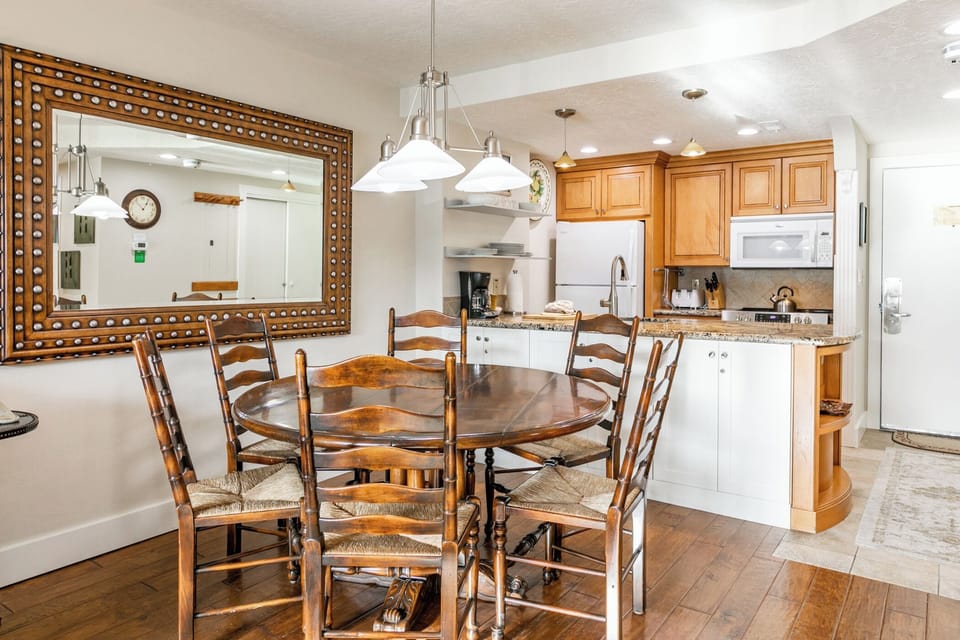 Dining / Kitchen