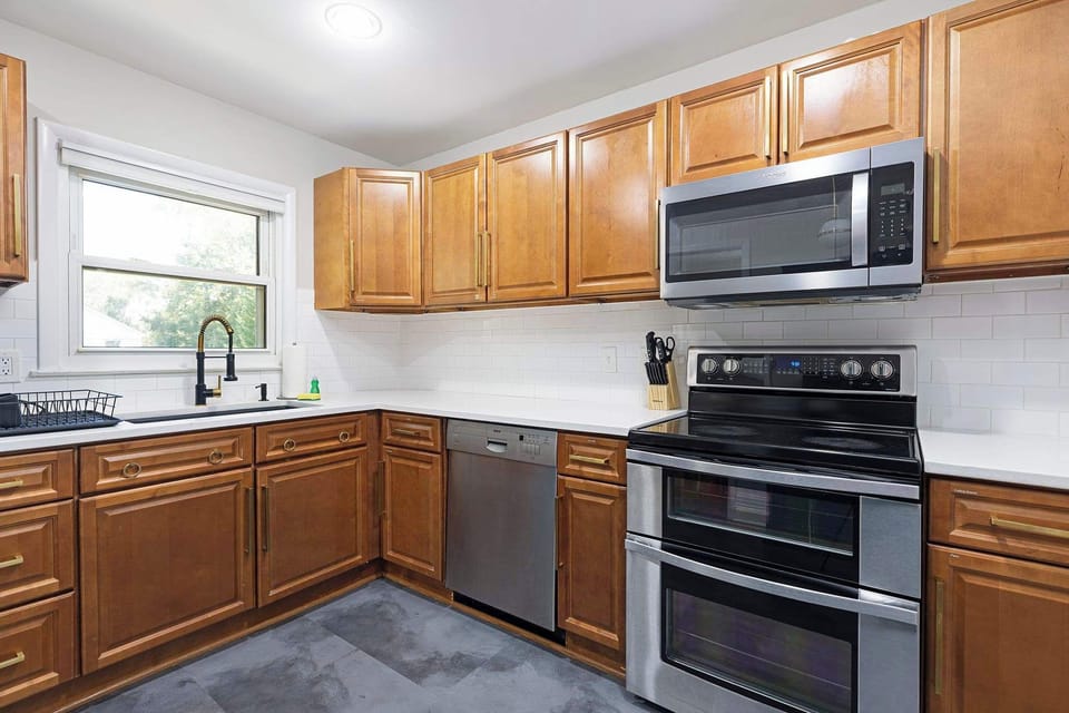 All the amenities needed in a kitchen!