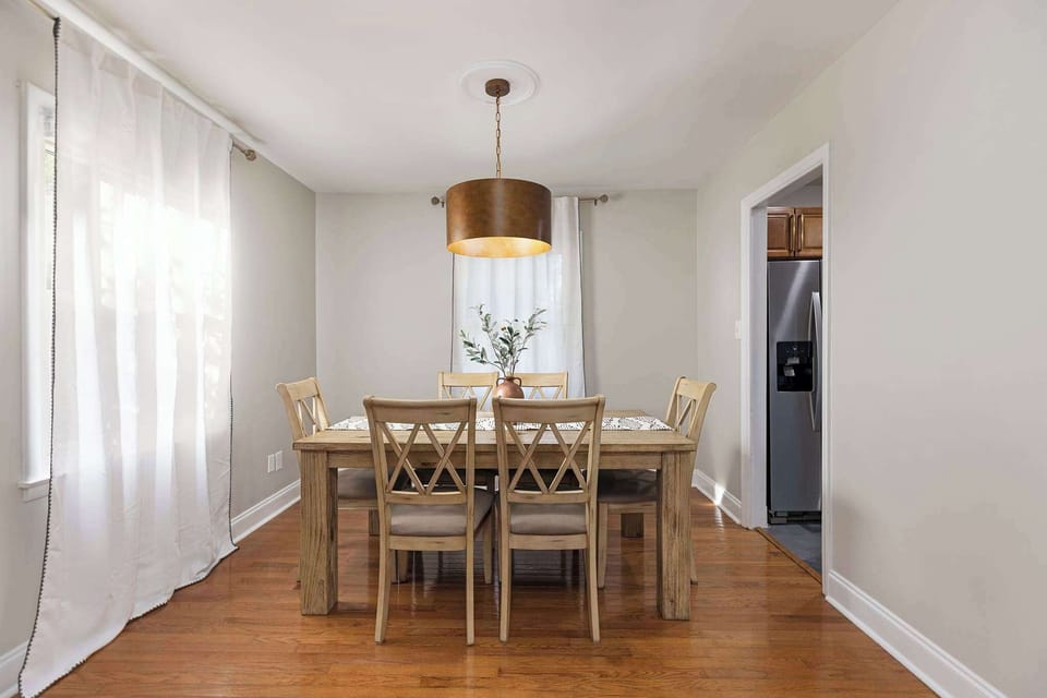 Dining room table