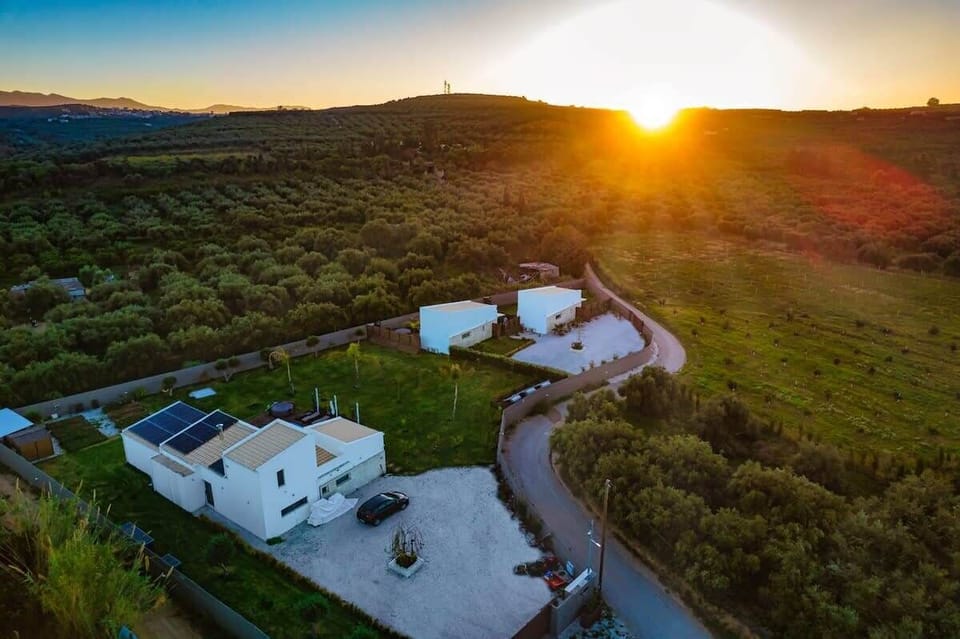 Nature’s Spectacle: Stunning Sunrise and Sunset from Your Retreat