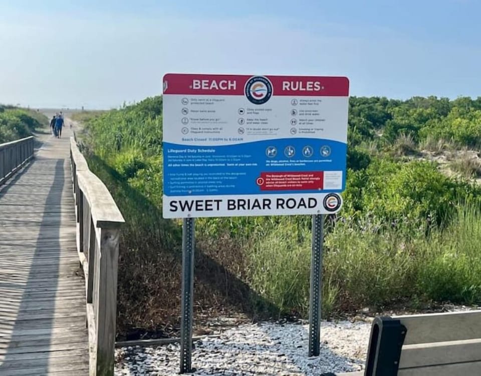 Walk across to our Crest Beach. Need a
Ride to the Beach 11-4- call beach patrol