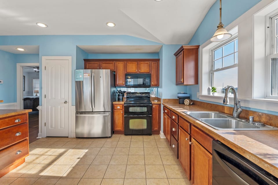 KH1414: Pete's Place | Top Level Kitchen