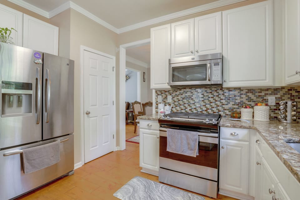 Kitchen | Drip Coffee Maker | Dishwasher | Blender